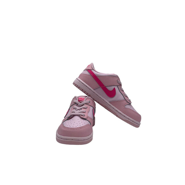 Nike Dunk Low Triple Pink