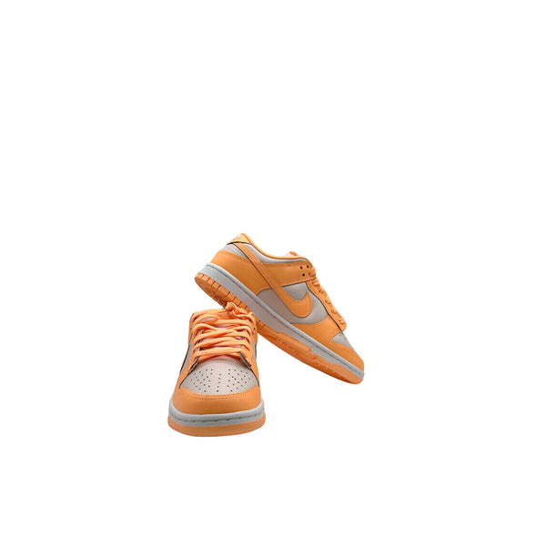 Nike Dunk Low Peach Cream